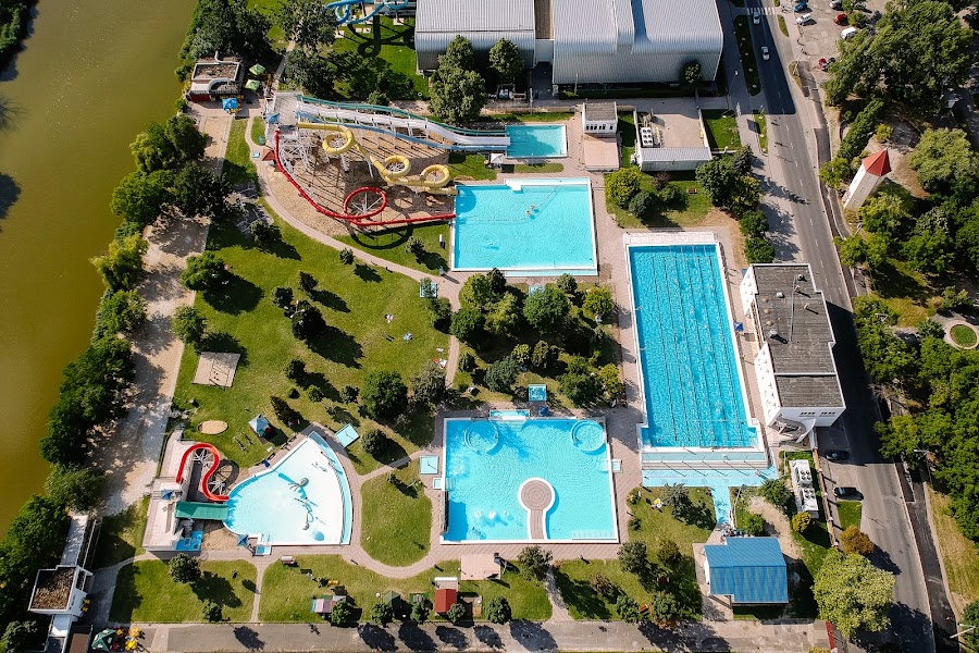 Kecskeméti Élményfürdő és Csúszdapark