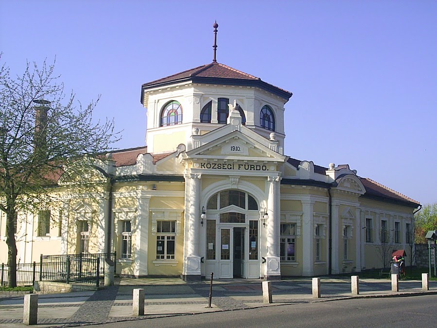 Szerencsi Fürdő és Wellnessház