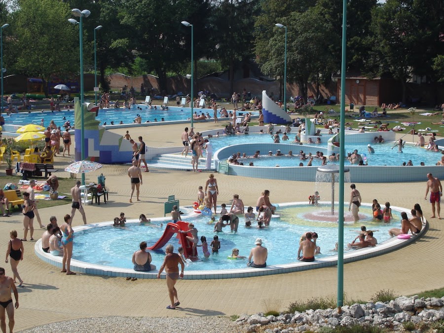 Barcsi Gyógyfürdő és Rekreációs Központ