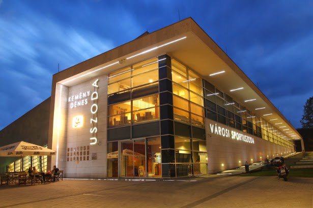 Kemény Dénes Városi Sportuszoda