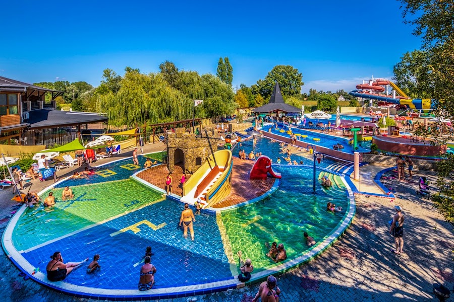 Aqua Land Termál- és Élményfürdő