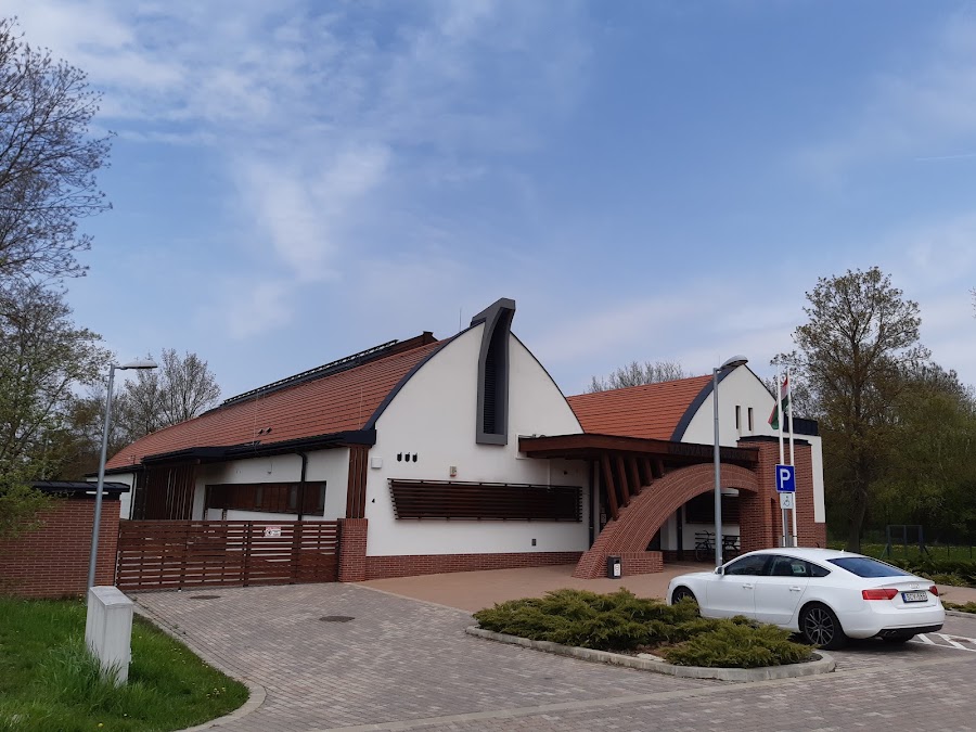 Kapuvári Tanuszoda